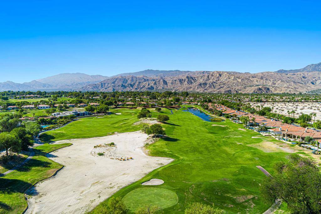 Rancho Mirage, CA 92270,326 Loch Lomond RD