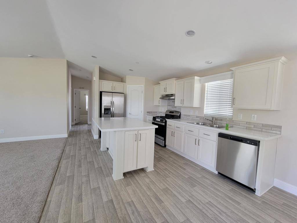 Thousand Palms, CA 92276,73296 Broadmoor DR