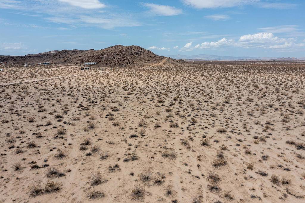 Joshua Tree, CA 92252,0 Mt. Nebo Rd