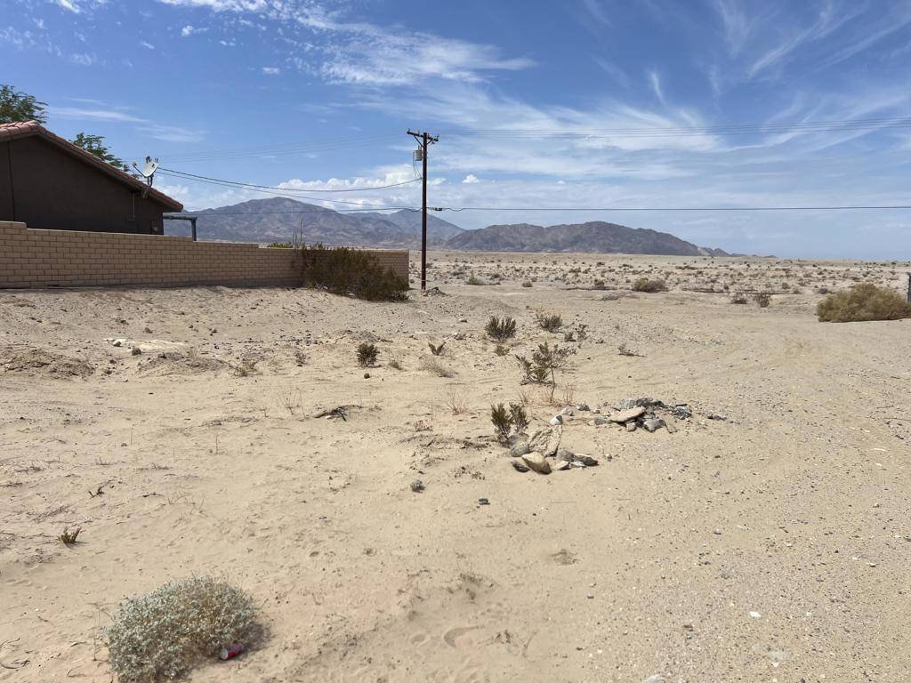 Thermal, CA 92274,1512 Marina DR