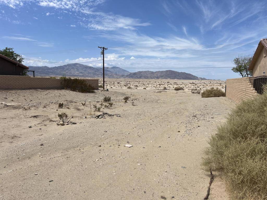 Thermal, CA 92274,1512 Marina DR