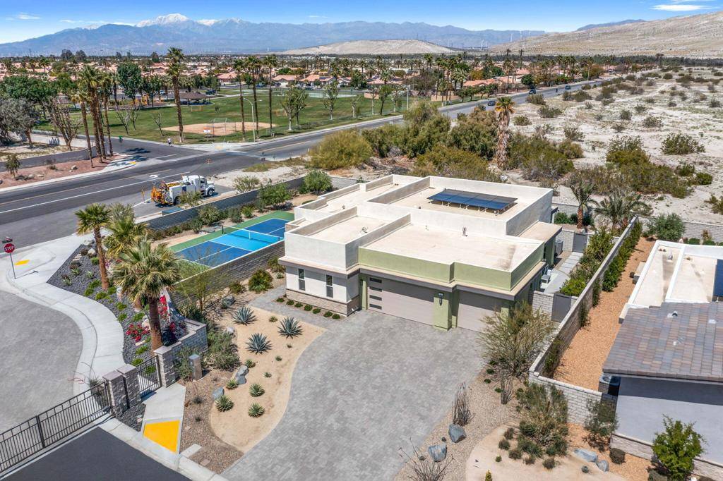 Rancho Mirage, CA 92270,2 Iridium WAY