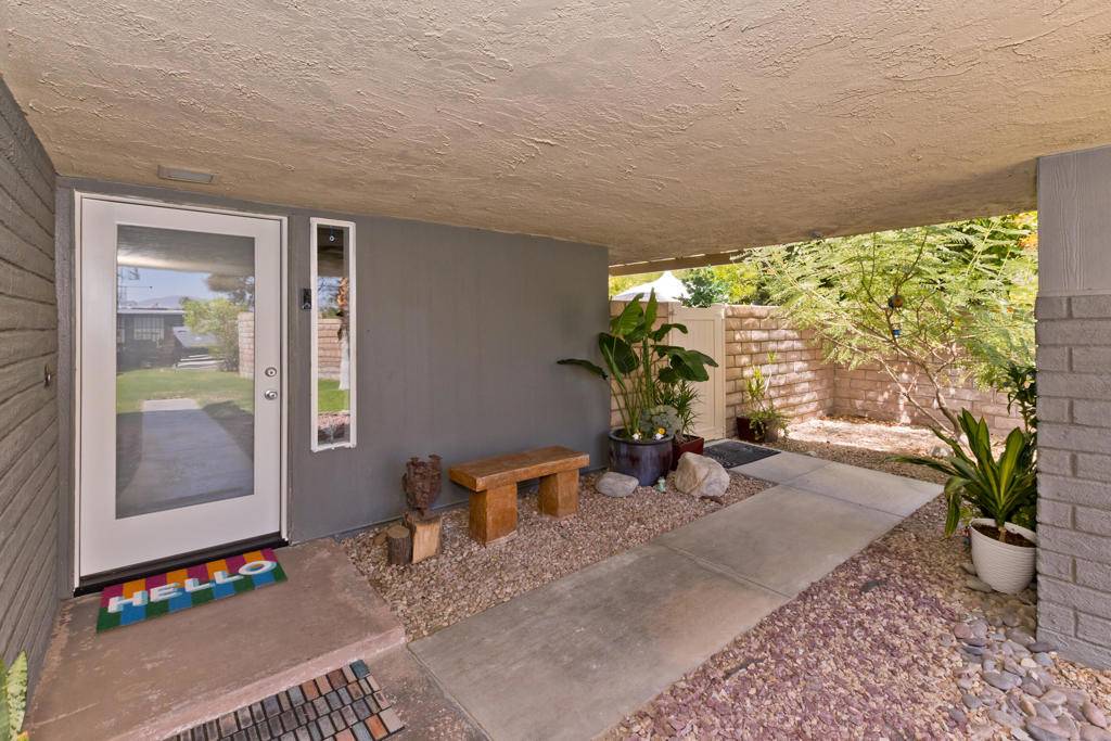 Palm Springs, CA 92262,1221 Sunflower LN