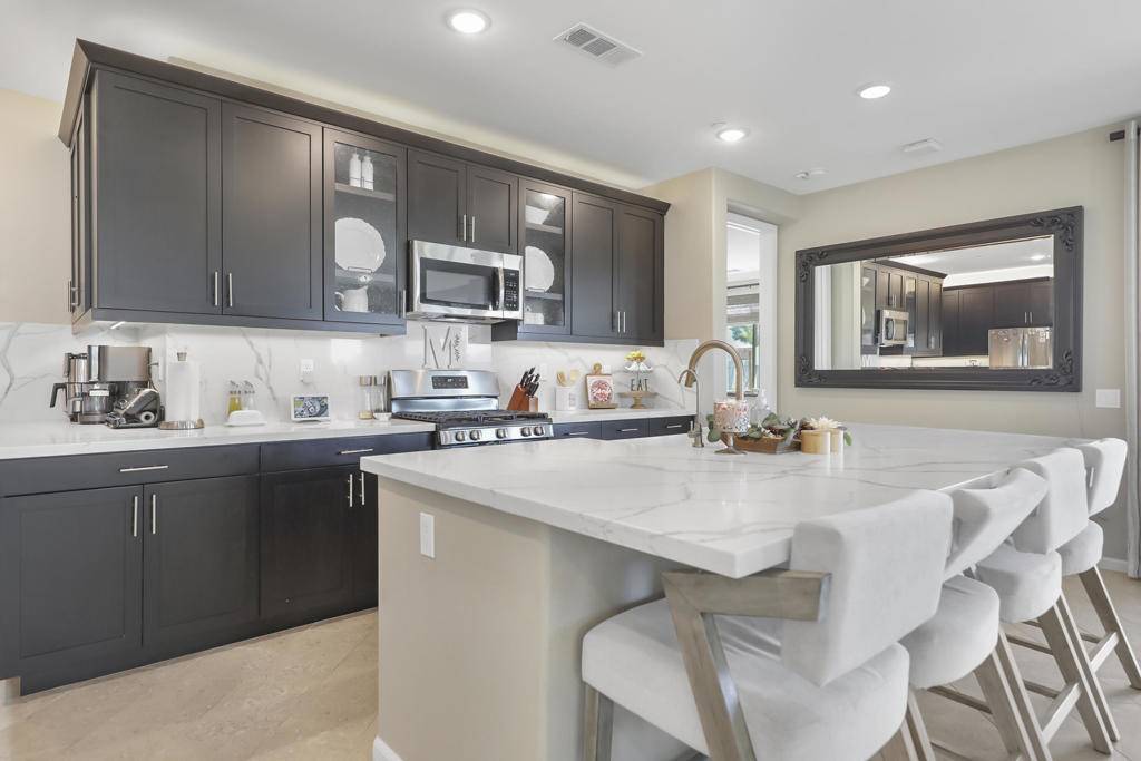 Beaumont, CA 92223,1461 White Dwarf DR