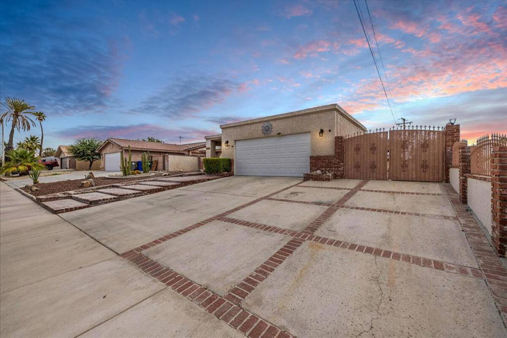 Cathedral City, CA 92234,27650 Avenida Terrazo