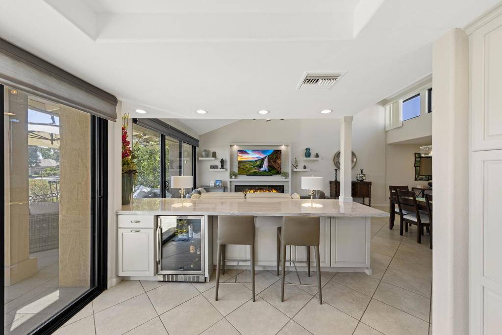 Palm Desert, CA 92260,220 Madrid AVE