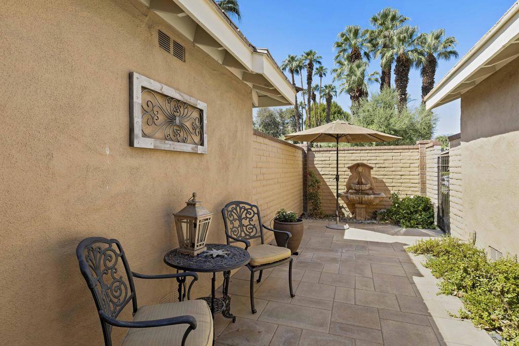 Palm Desert, CA 92260,220 Madrid AVE