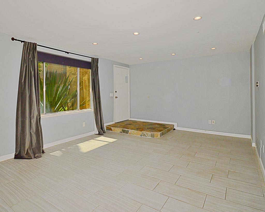 Palm Springs, CA 92262,2230 N N. Indian Canyon Way DR #D