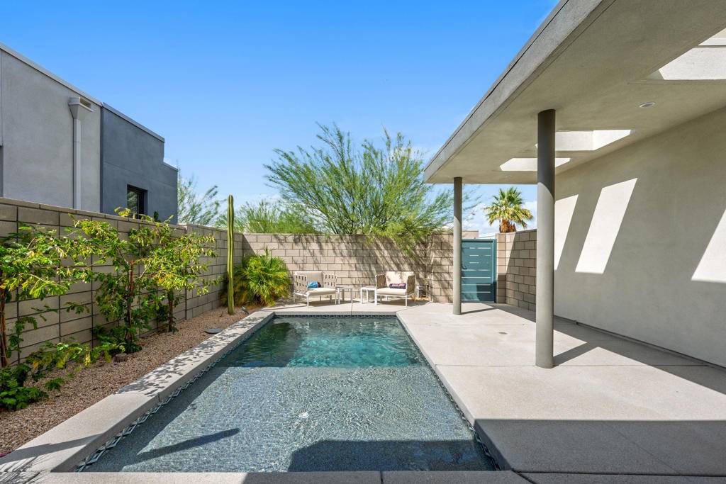 Palm Springs, CA 92262,781 Fountain DR