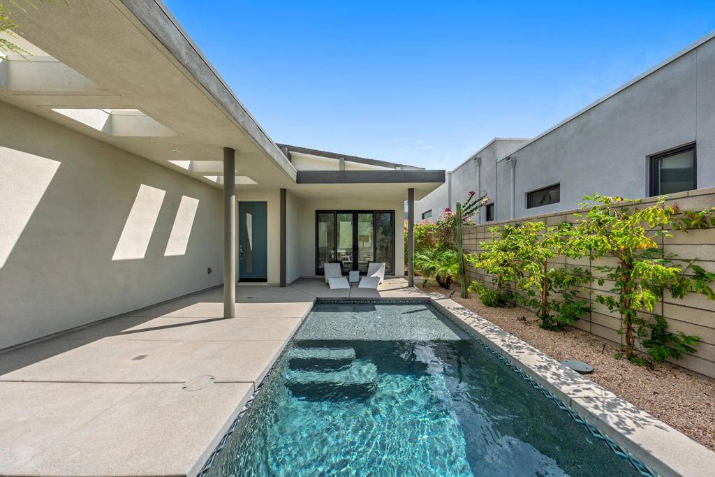 Palm Springs, CA 92262,781 Fountain DR