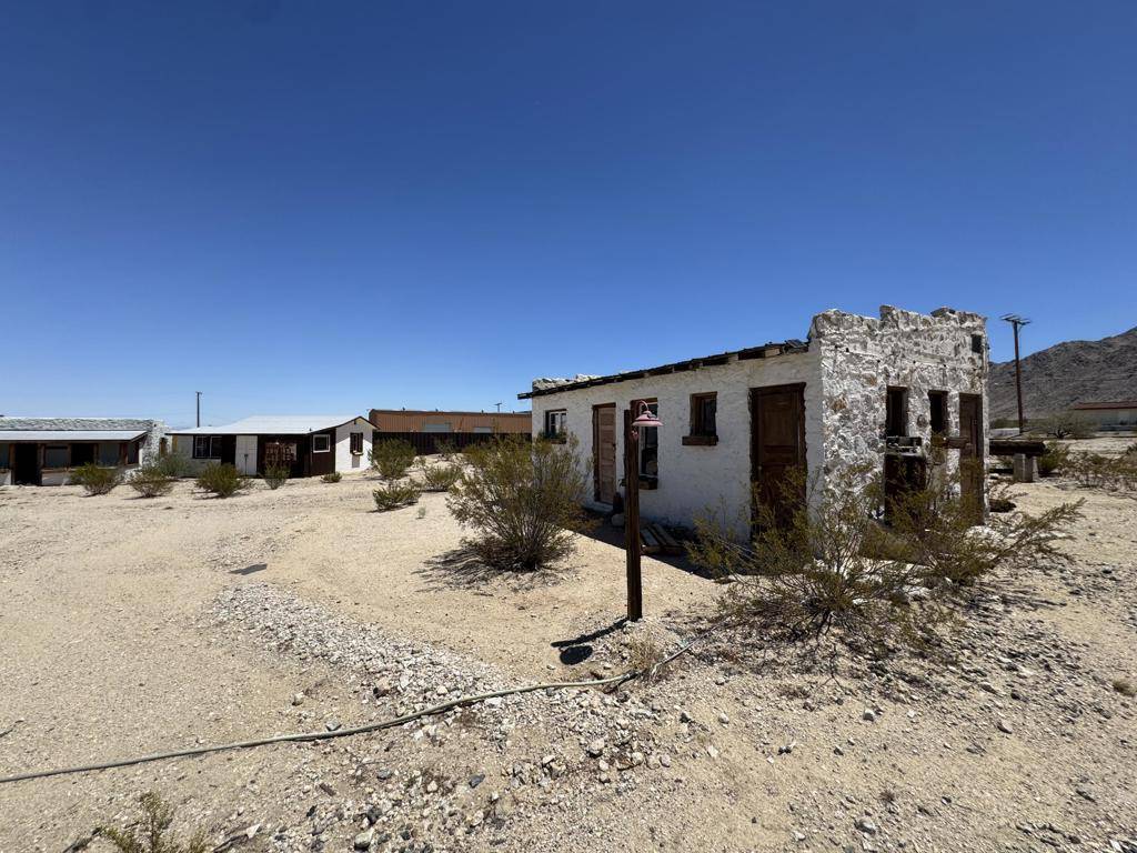 29 Palms, CA 92277,73392 Sullivan RD