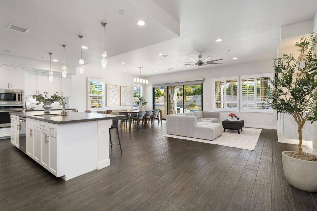 Palm Desert, CA 92211,74425 Zeppelin DR