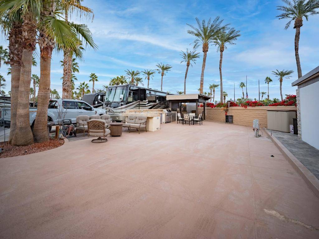 Indio, CA 92201,80394 Ave 48 #113