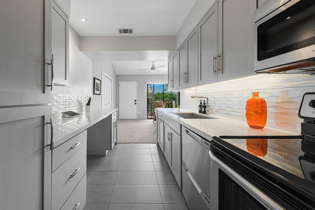 Palm Springs, CA 92262,353 N Hermosa DR #9c2