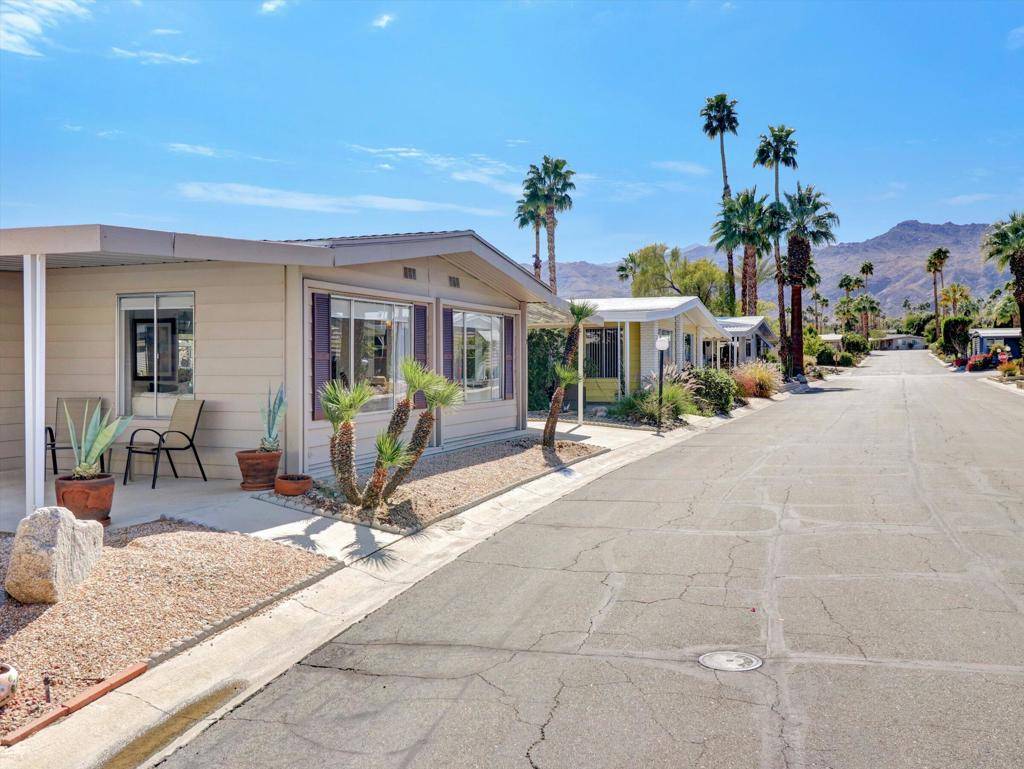 Palm Desert, CA 92260,49305 Hwy 74 Spc 7