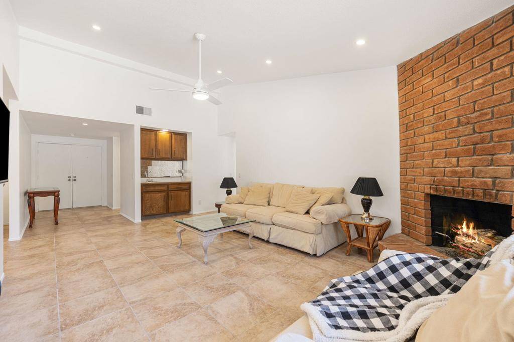 Hemet, CA 92545,2050 Silver Oak WAY