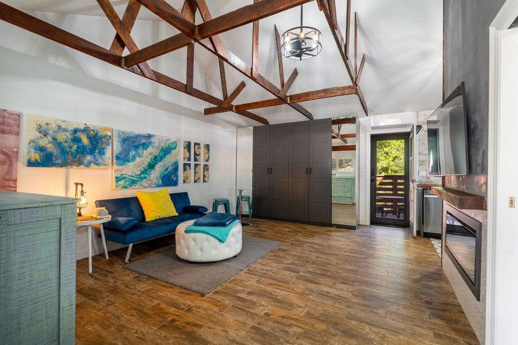 Idyllwild, CA 92549,55599 Encino RD