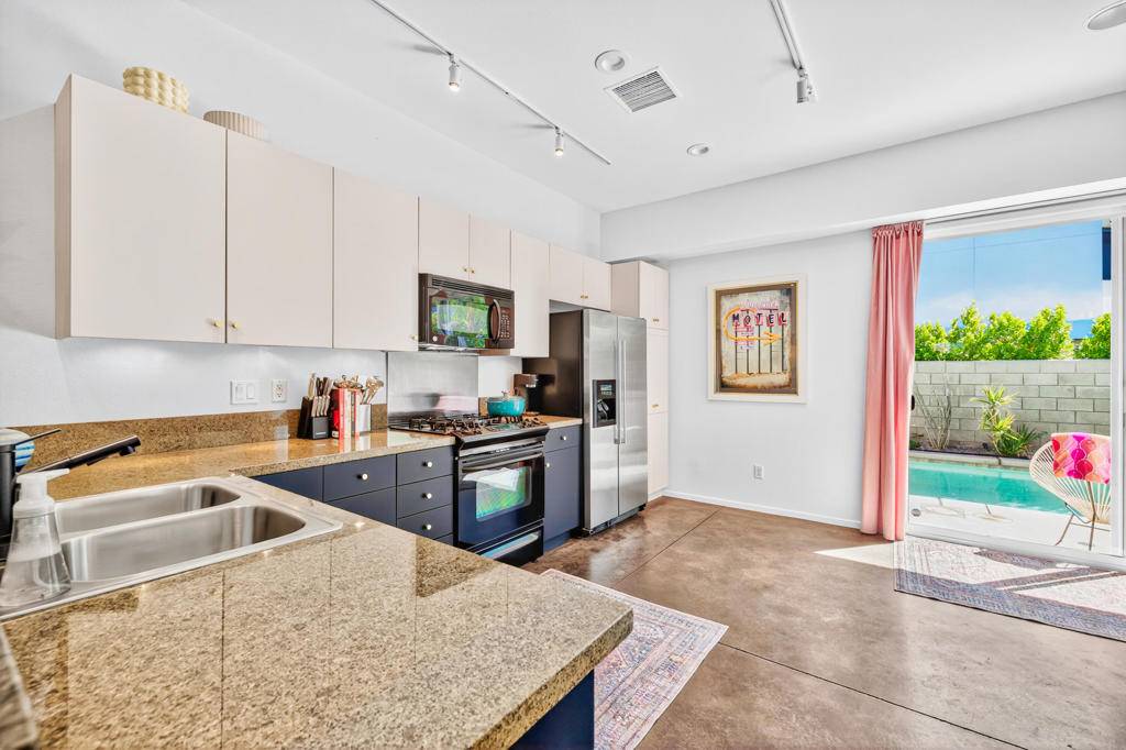 Palm Springs, CA 92262,3552 Melody LN