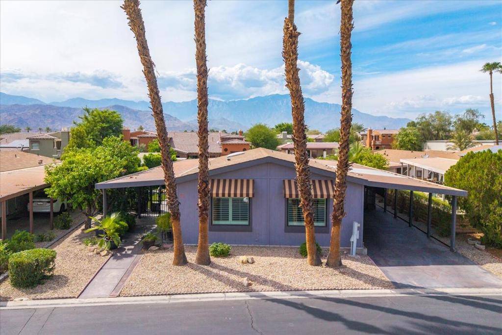 Palm Desert, CA 92260,73450 Country Club DR #75