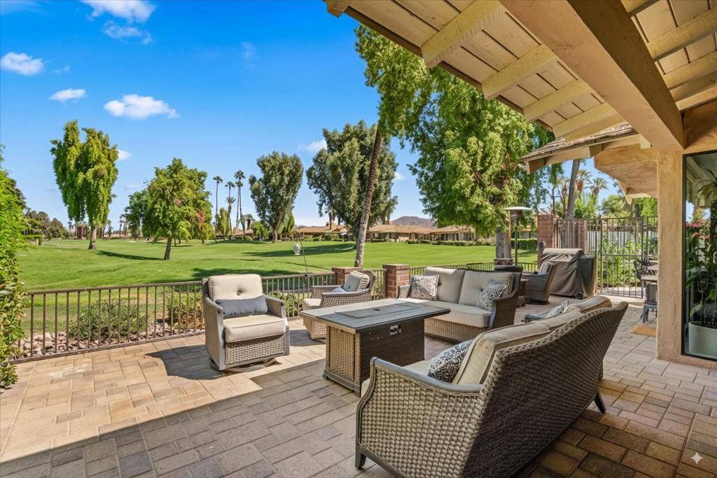 Palm Desert, CA 92260,132 Castellana W