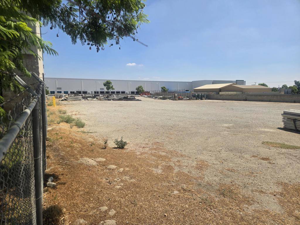 Bloomington, CA 92316,10397 Alder AVE