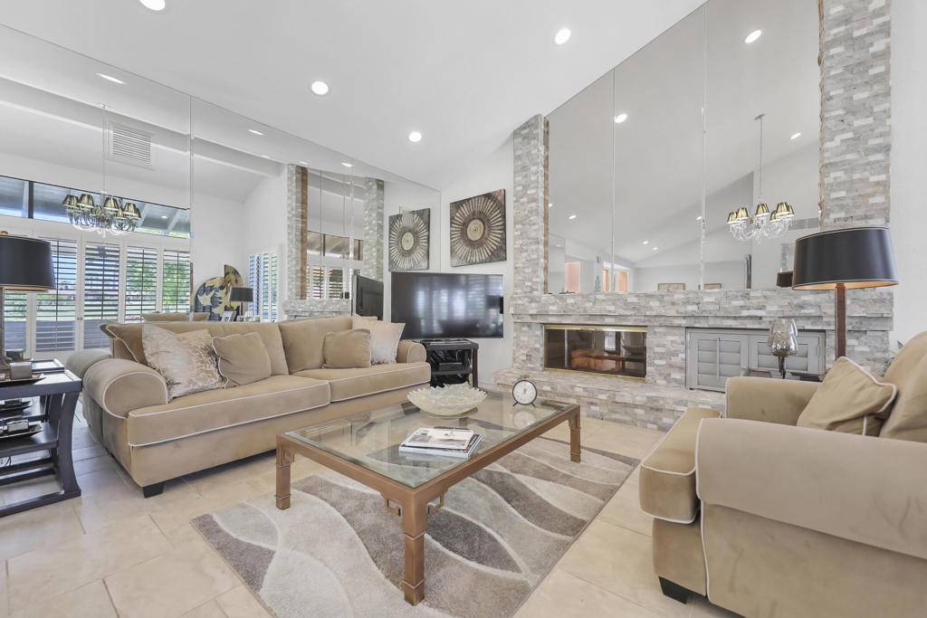 Palm Desert, CA 92211,120 Old Ranch RD