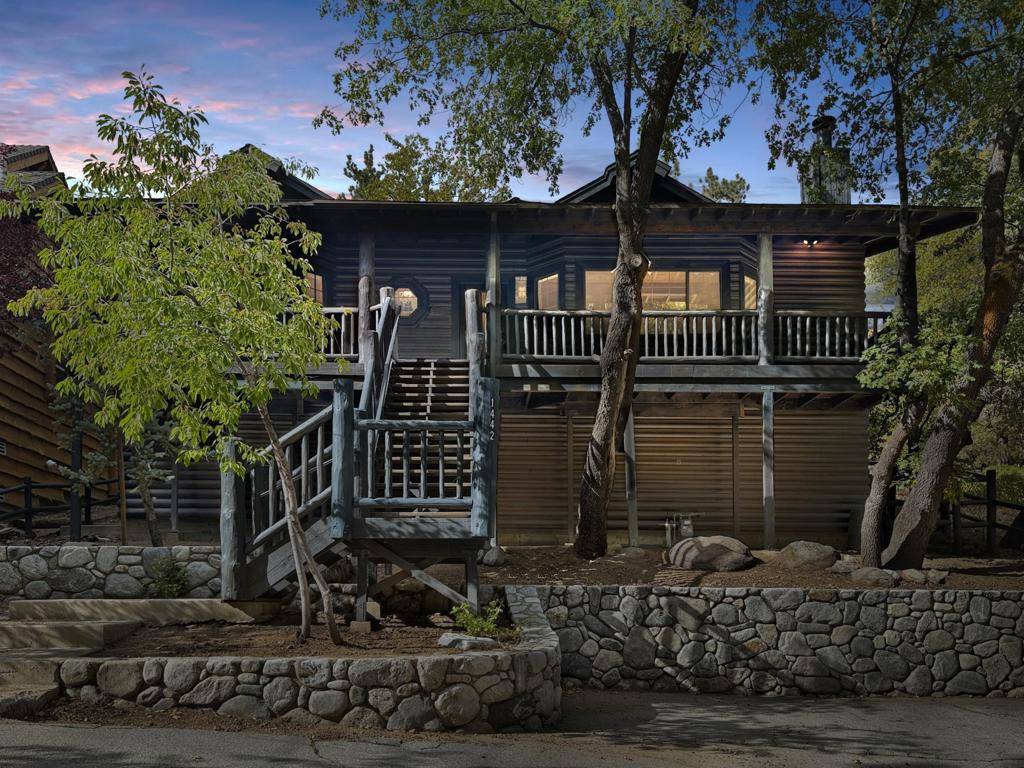 Big Bear, CA 92315,1442 Club View DR