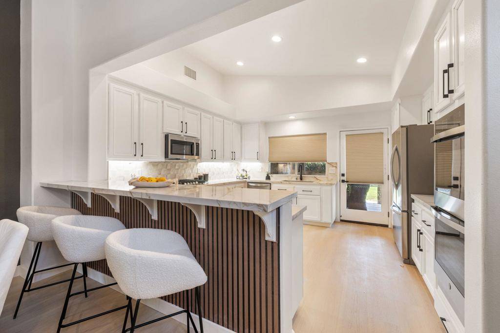 Indio, CA 92201,45623 Green Hills CT