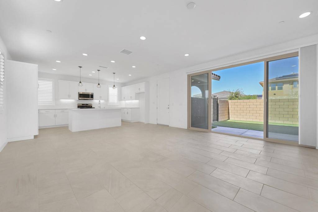 Palm Desert, CA 92211,35923 Lasuen ST