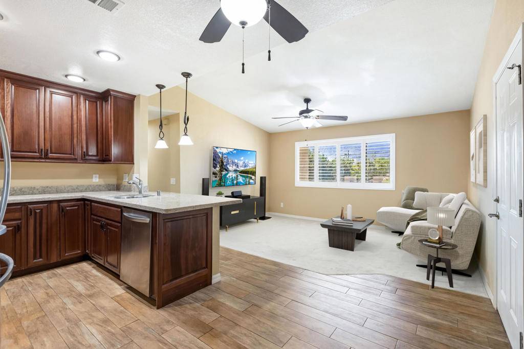 Cathedral City, CA 92234,31200 Landau BLVD #402