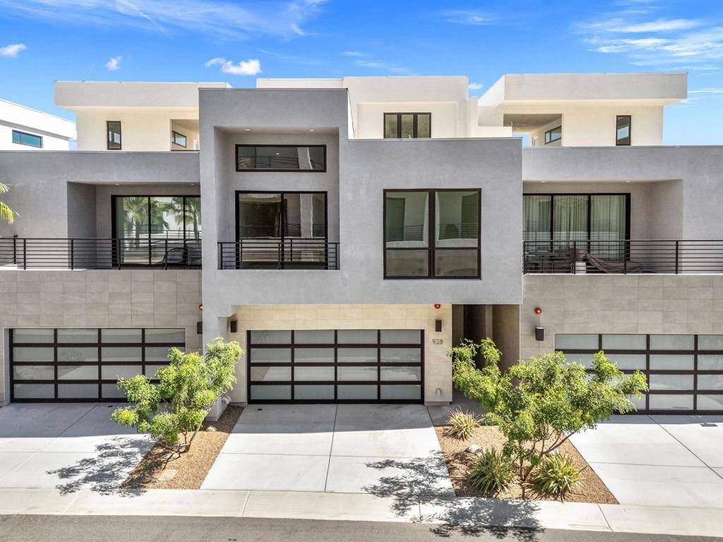 Palm Springs, CA 92264,928 Galaxy DR