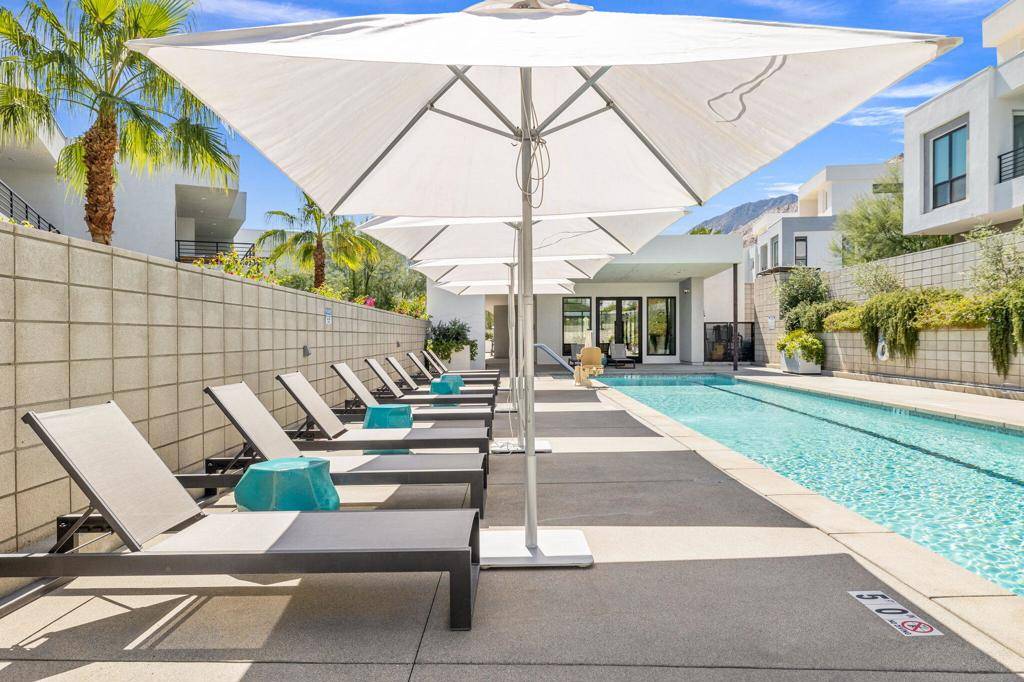 Palm Springs, CA 92264,928 Galaxy DR