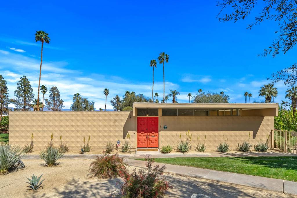 Palm Desert, CA 92260,72507 El Paseo #901