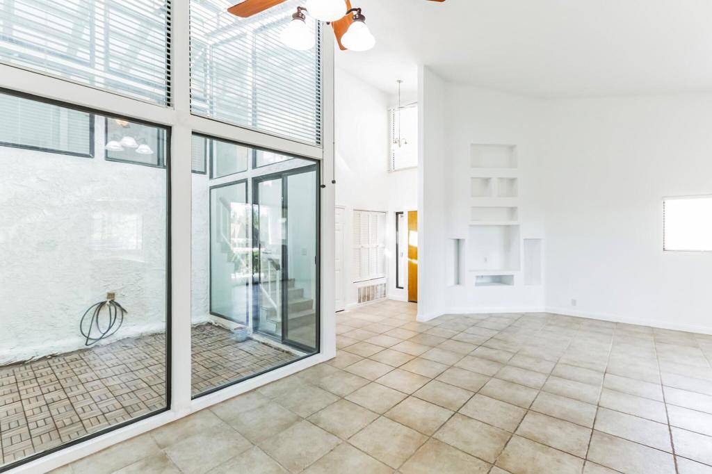 Palm Desert, CA 92260,45324 Driftwood DR