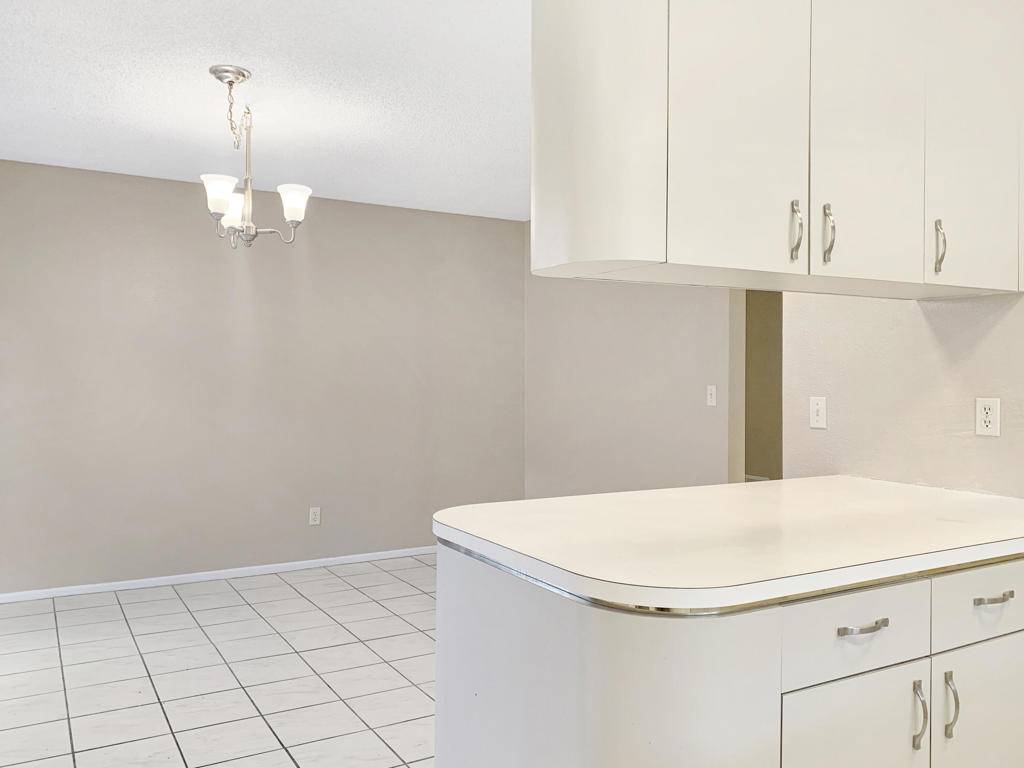 La Quinta, CA 92253,53666 Avenida Vallejo