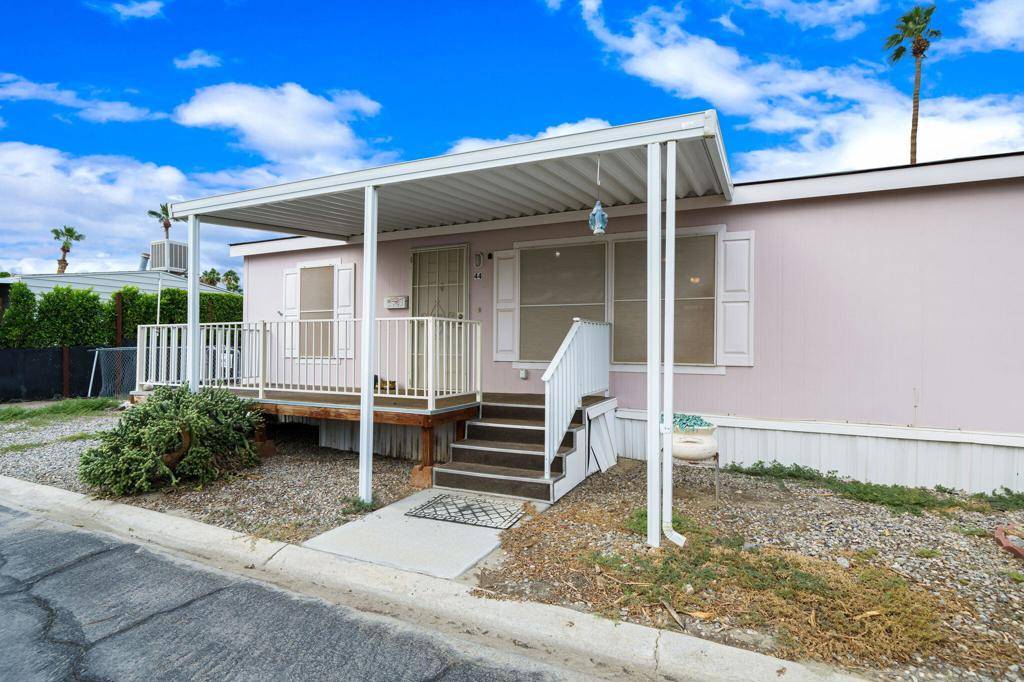 Indio, CA 92201,51555 Monroe ST #44