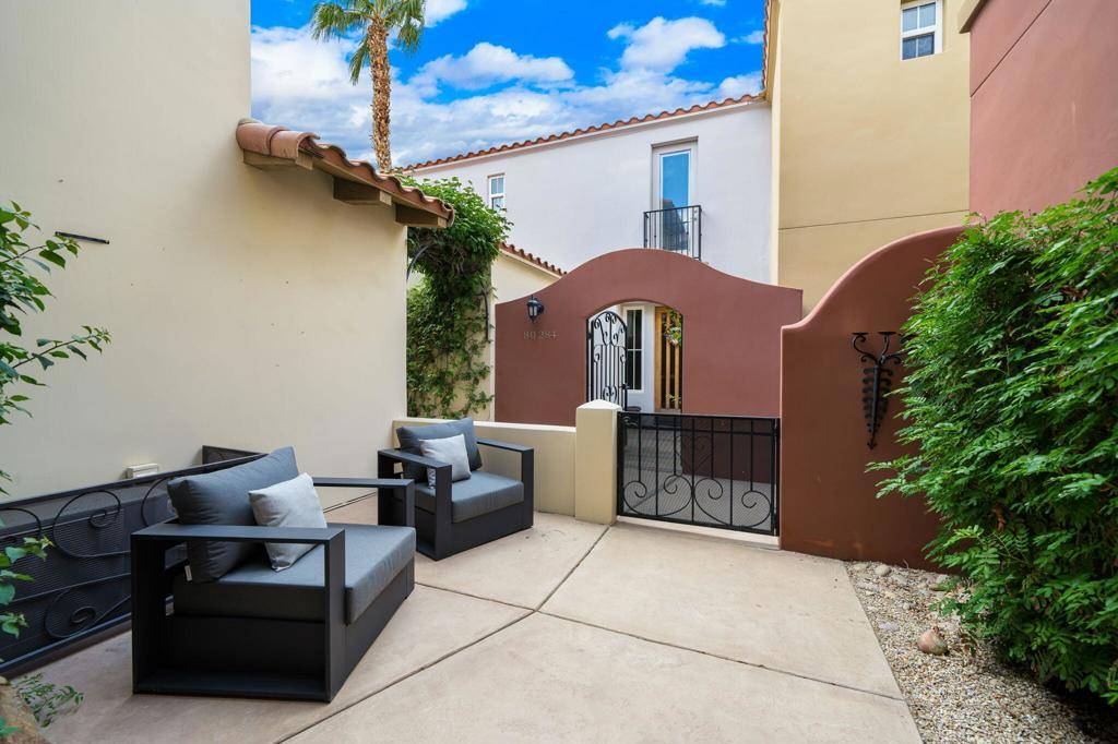 La Quinta, CA 92253,80288 Via Tesoro