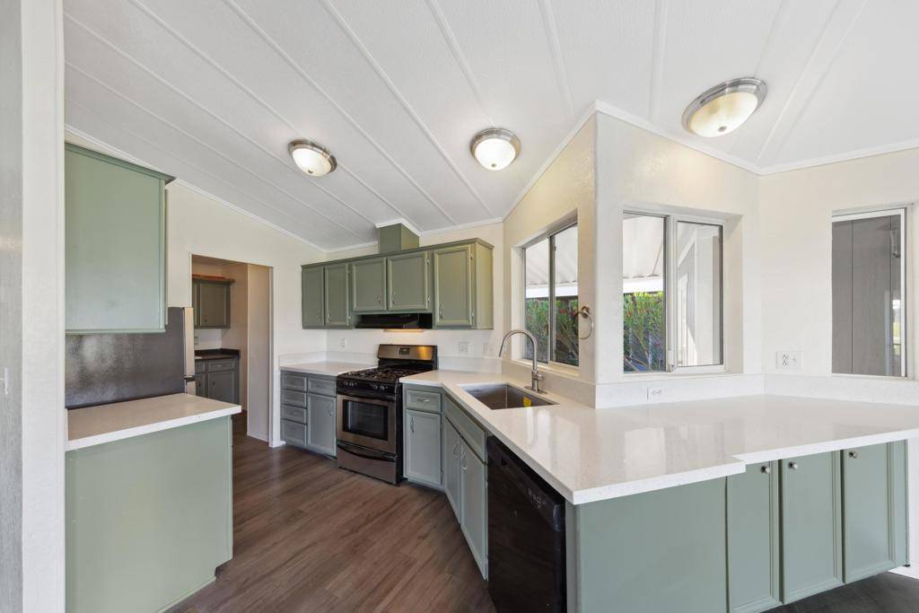 Palm Desert, CA 92260,73450 Country Club DR #125