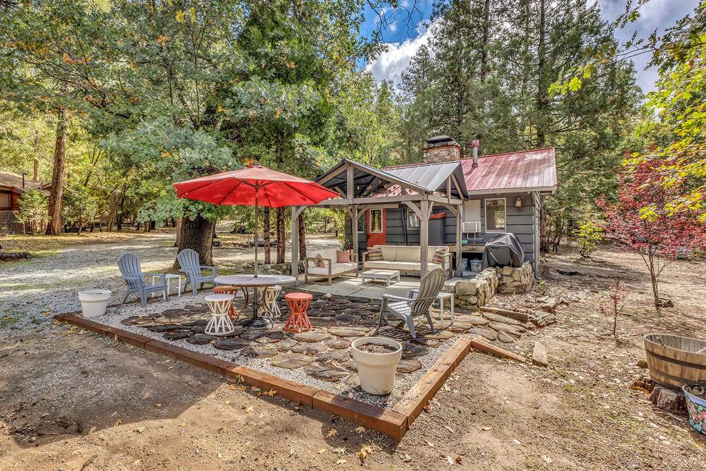 Idyllwild, CA 92549,54160 Strawberry Valley DR