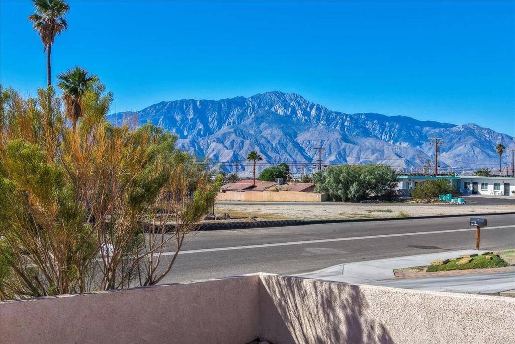 Desert Hot Springs, CA 92240,66304 8th ST