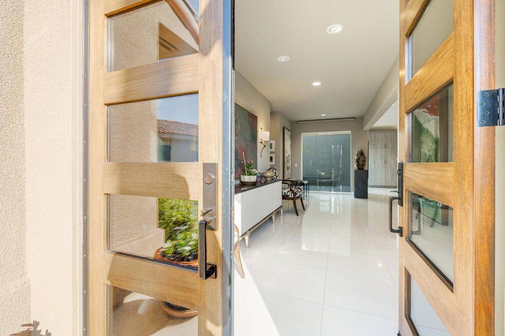 Rancho Mirage, CA 92270,202 Desert Lakes DR