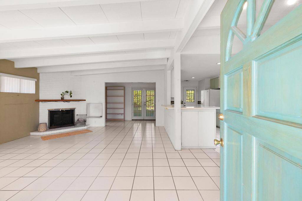 Palm Springs, CA 92262,2100 Nicola RD E