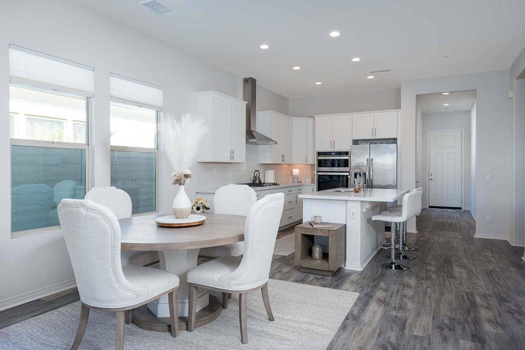 Rancho Mirage, CA 92270,37 Chianti