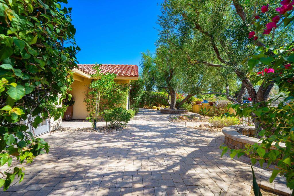 Palm Springs, CA 92262,1070 E Deepak RD