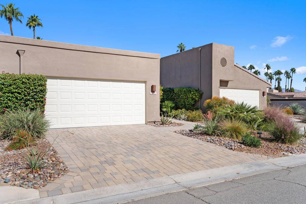 Palm Desert, CA 92211,76658 Daffodil DR