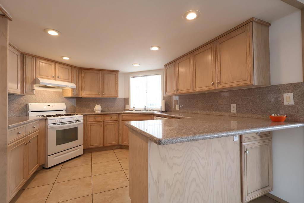 Palm Desert, CA 92260,39880 Palm Greens Pkwy