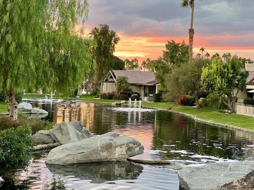 Palm Desert, CA 92211,220 Green Mountain DR N