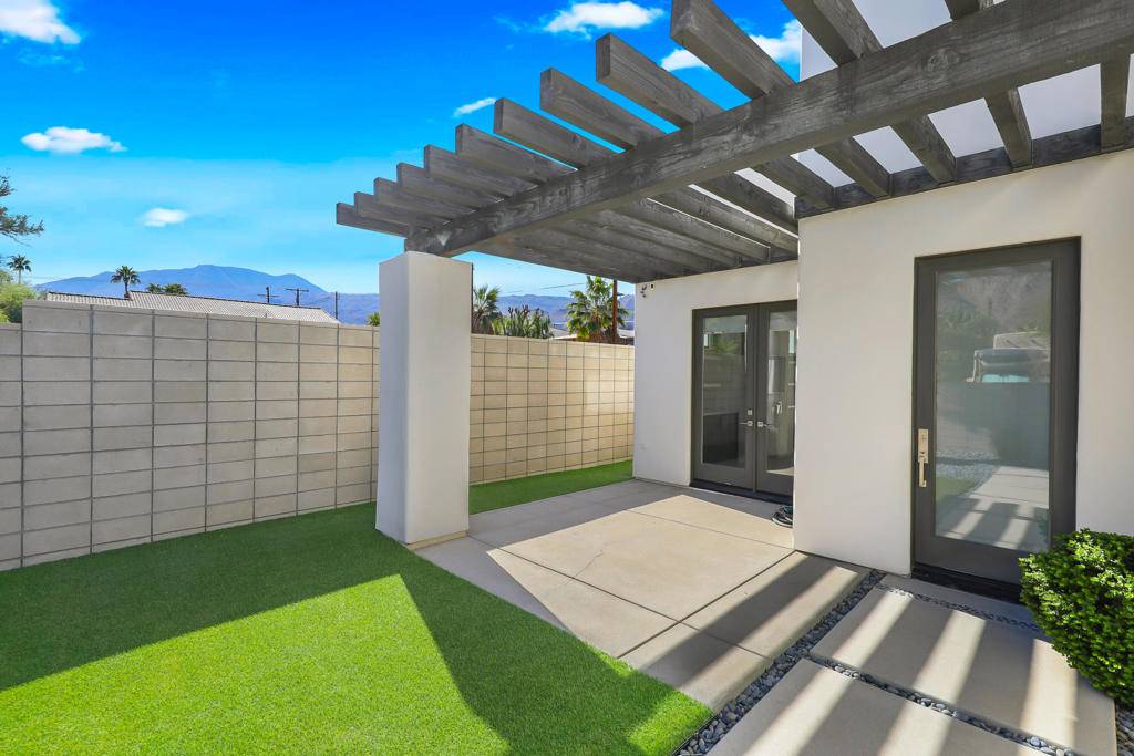 La Quinta, CA 92253,53825 Avenida Ramirez