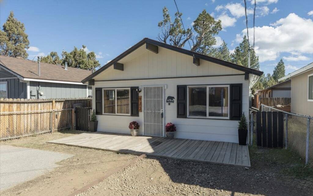 Big Bear, CA 92314,972 Pinon LN