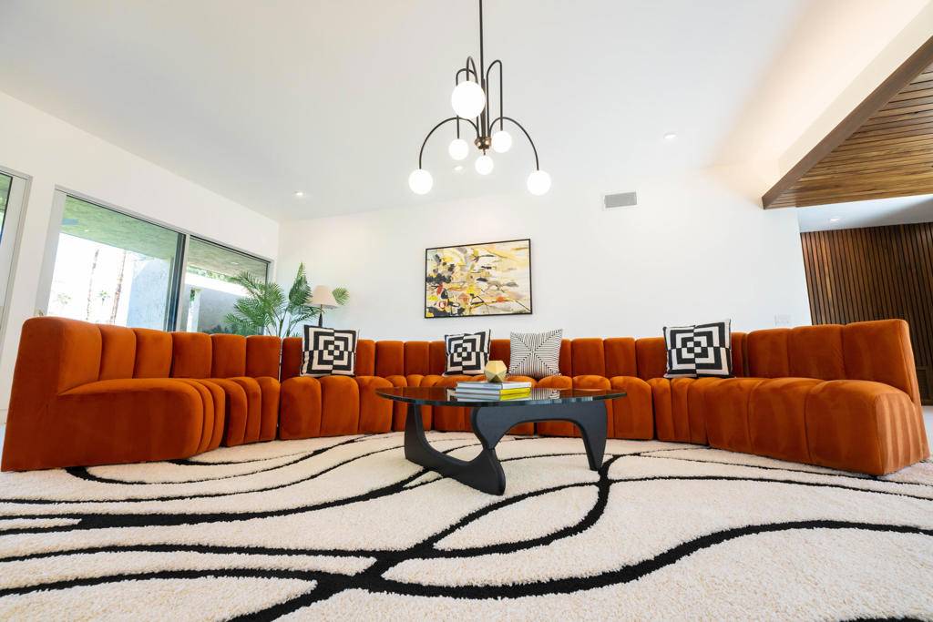 Indian Wells, CA 92210,76670 Lark LN